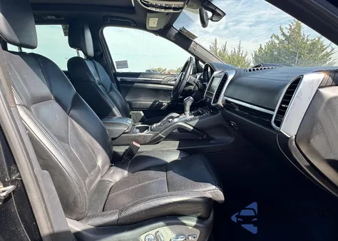 2013 Porsche Cayenne S Hybrid z USA, uszkodzony, nr VIN WP1AE2A2XDLA15710